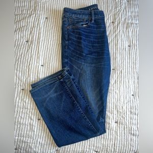 Men’s American Eagle next level air flex medium wash jeans
